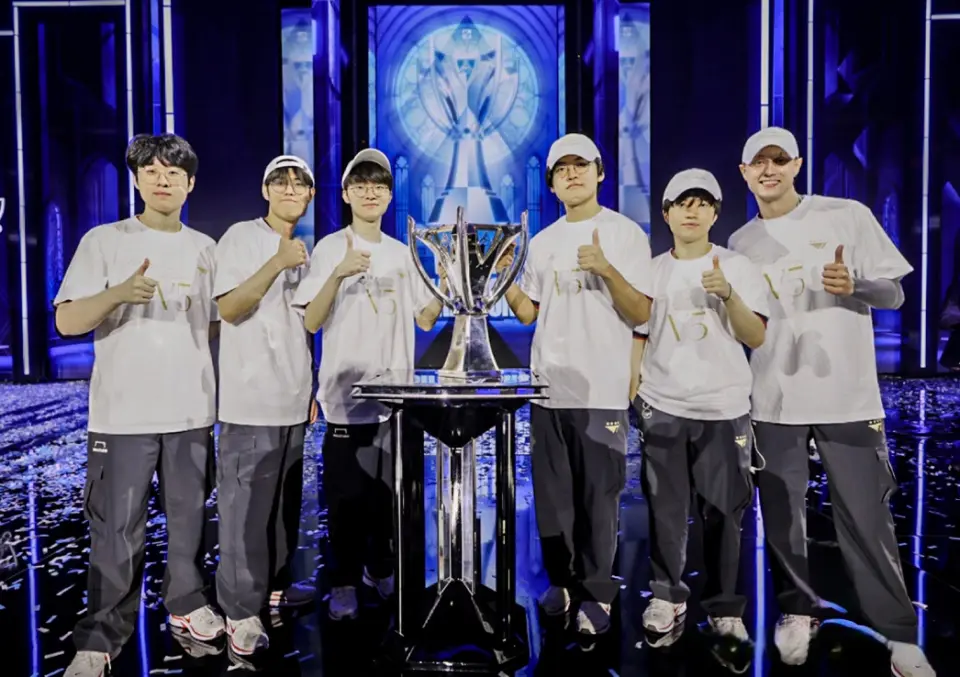 拳头再次打 拳头再次打