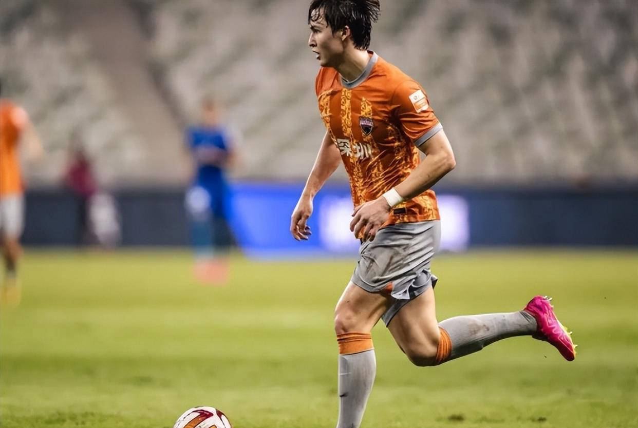 战表现抢眼, 能早日在新, 河南建业的 战表现抢眼, 能早日在新, 河南建业的