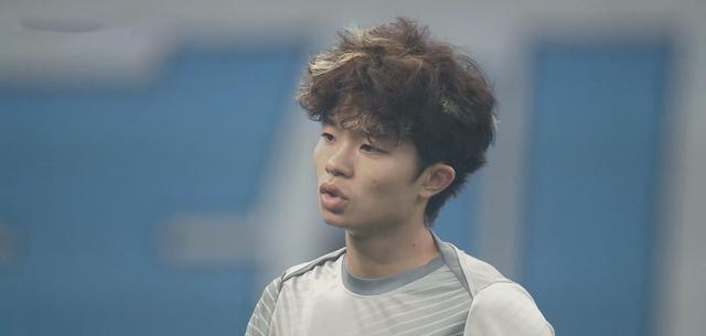 Mz, 本土前锋 Mz, 本土前锋