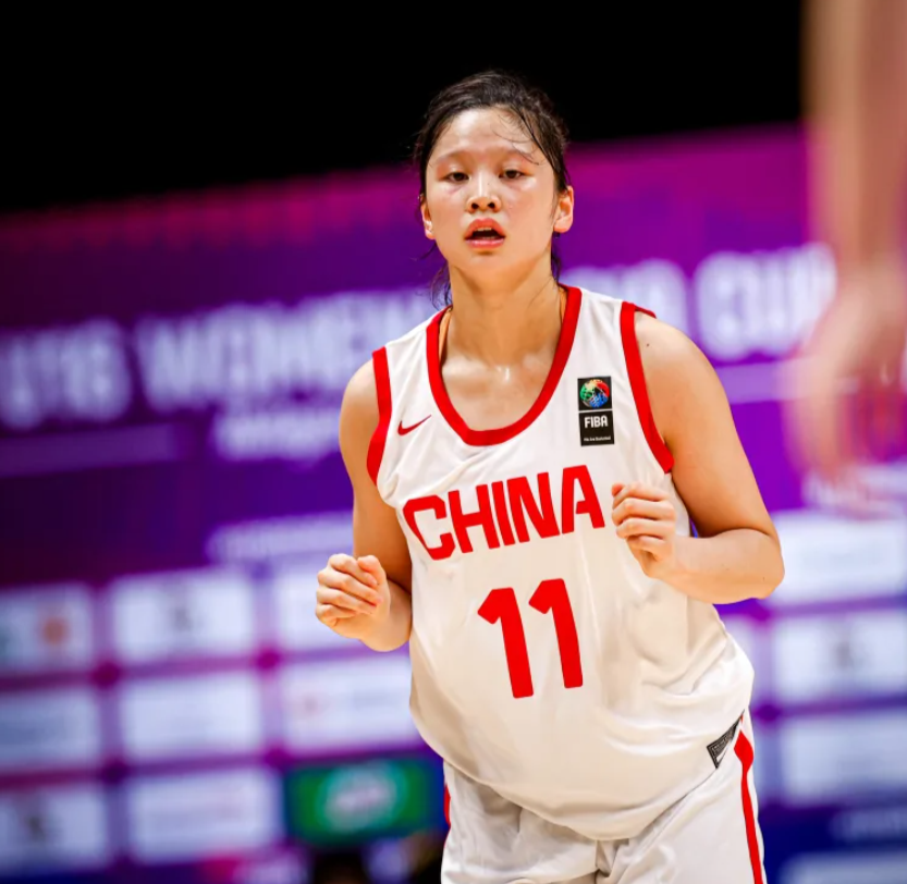 她在第三场, 失误, 朱思雨一人 她在第三场, 失误, 朱思雨一人